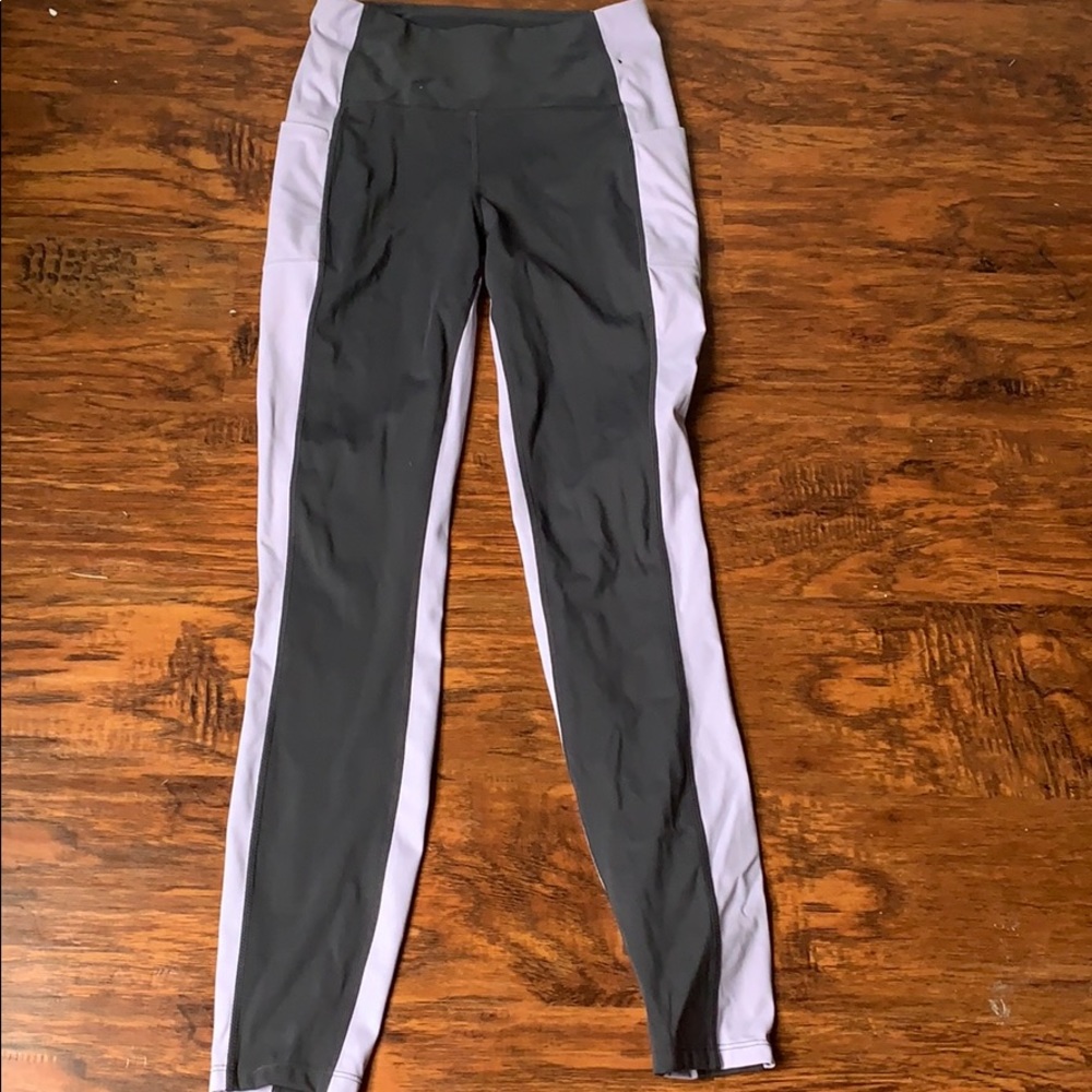 Women’s workout leggings